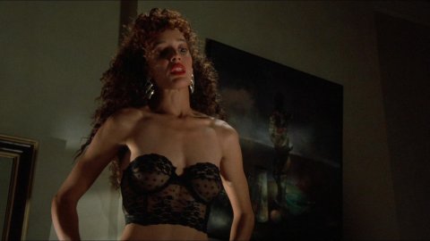 Jennifer Beals, Kasi Lemmons - Naked Videos in Vampire's Kiss (1989)