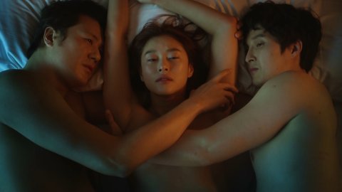 Ye Ji-won (Ji-won Ye) - Naked Videos in Busted! (2019)