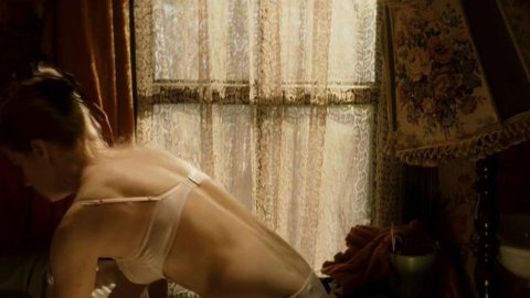 Amy Adams - Naked Videos in Leap Year (2010)