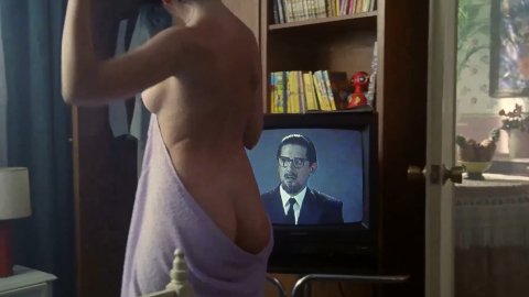 Esther Del Prado - Naked Videos in El robobo de la jojoya (1991)