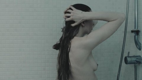 Anna Dawson - Naked Videos in The Creature Below (2016)