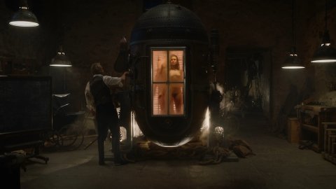 Sara Vickers - Naked Videos in Watchmen s01e04 (2019)