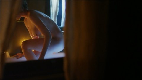 Gracie Gilbert - Naked Videos in Underbelly s06e07 (2013)