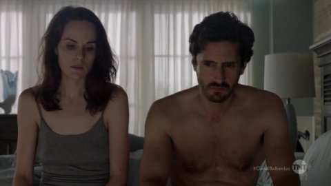 Michelle Dockery - Naked Videos in Good Behavior s02e02 (2017)