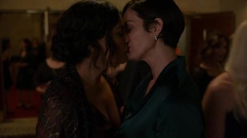 Sarita Choudhury, Carrie Anne Moss - Naked Videos in Marvel's Jessica Jones s03e04 (2019)