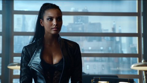 Morena Baccarin, Jessica Lucas - Naked Videos in Gotham s02e01 (2015)