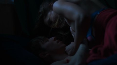 Jessica Rothe, Kathleen Rose Perkins - Naked Videos in Juveniles (2018)