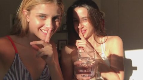 Benedetta Porcaroli, Chabeli Sastre Gonzalez - Naked Videos in Baby s01e03 (2018)