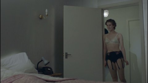 Honor Swinton Byrne - Naked Videos in The Souvenir (2019)