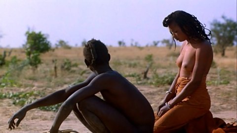 Aoua Sangare - Naked Videos in Yeelen (1987)