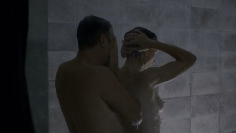 Sophie Gomez - Naked Videos in Monarca s01e04, e07 (2019)