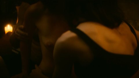 Samantha Soule, Ellen Page - Naked Videos in Tales of the City s01e02 (2019)