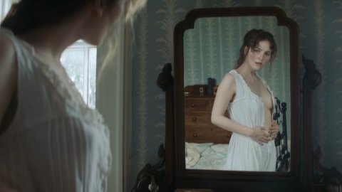 Ann Skelly - Naked Videos in Death and Nightingales s01e01 (2018)