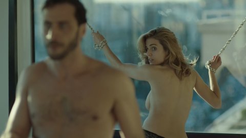 Maria Zamarbide - Naked Videos in Estocolmo s01e01 (2016)