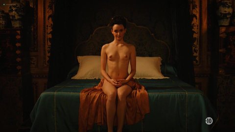 Victoire Dauxerre, Maddison Jaizani - Naked Videos in Versailles (2018)