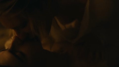 Nike Kurta - Naked Videos in The King (2019)