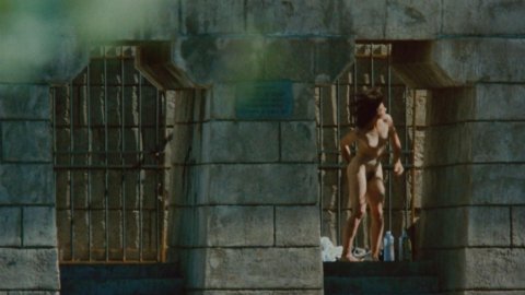 Juliette Binoche - Naked Videos in The Lovers on the Bridge (1991)