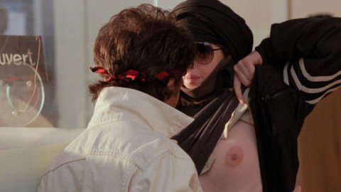 Isabelle Adjani - Naked Videos in Ishtar (1987)