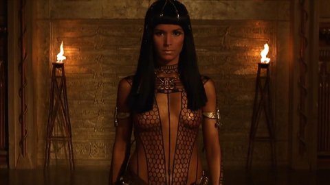 Patricia Velasquez - Naked Videos in The Mummy (1999)