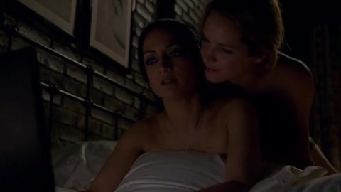 Archie Panjabi, Jordana Spiro - Naked Videos in The Good Wife s05e11 (2013)